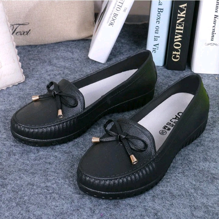 LADIES TOE BOW SLIP ON LOAFERS