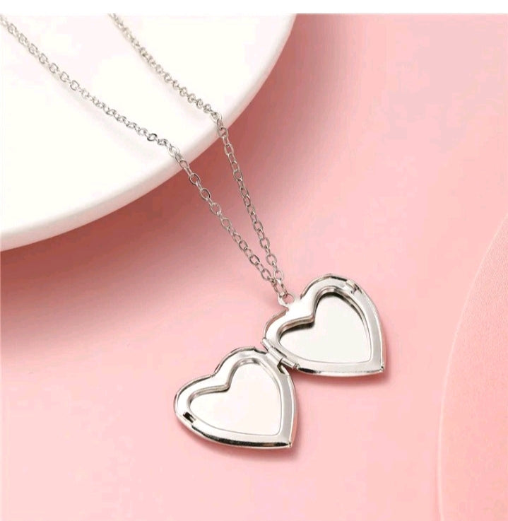 GIRL'S TODDLERS LOVE NECKLACE