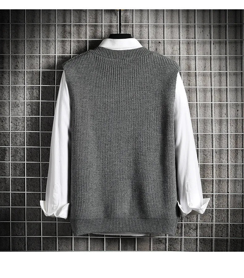 MEN'S V NECK SOLID COLOR KNITTED VEST