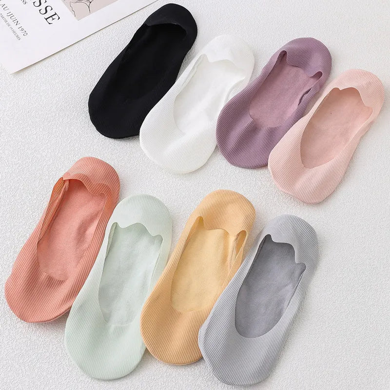 LADIES CUT SHALLOW MOUTH SILICONE NON-SLIP COTTON SOCKS