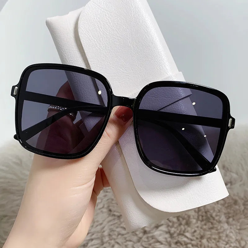 LADIES SQUARE FRAME SUNGLASSES