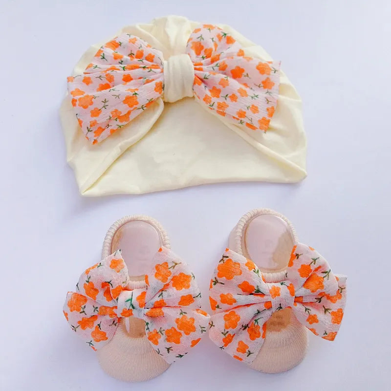 BABY GIRL'S CUTE TINY FLOWER BOW HAT TWO-PIECE SET SOCKS