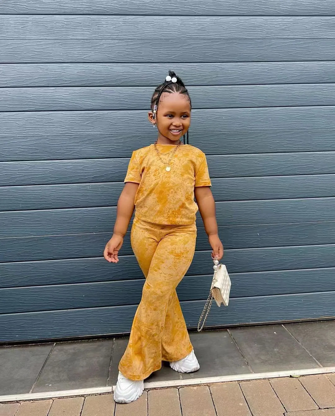 GIRL'S TODDLER SHORT-SLEEVE SOLID VELVET PANTS 2PCS SET