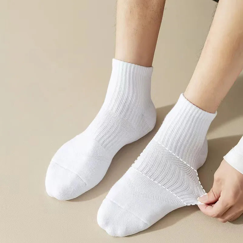 MEN'S FASHION SIMPLE SWEAT-ABSORBENT DEODORANT SOCKS
