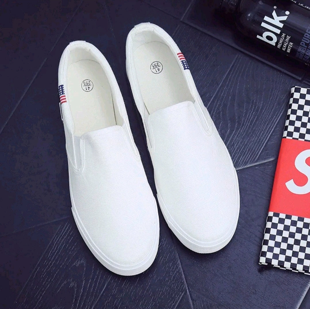 MEN’S CANVAS LOAFERS