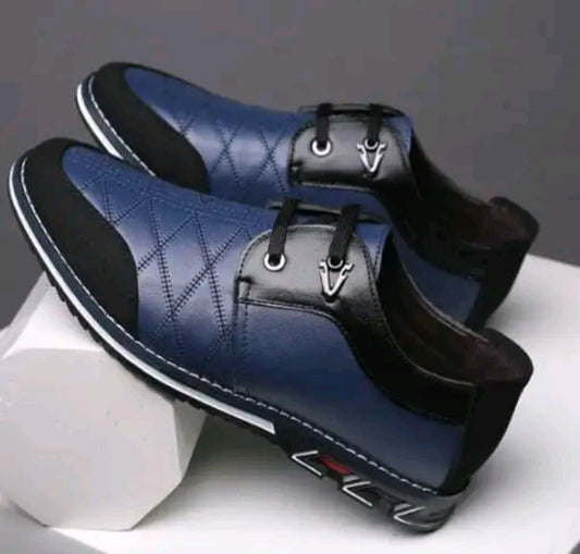 MEN’S LACE-UP LEATHER SHOES