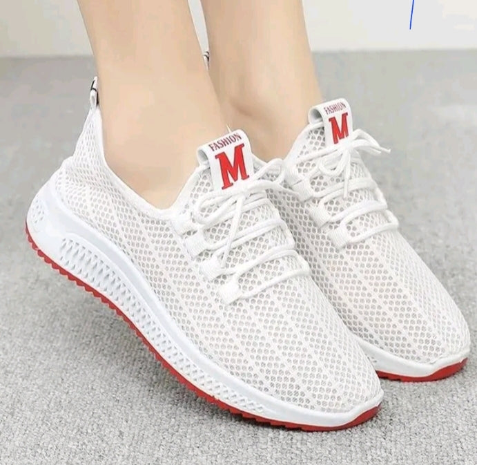 GIRL'S MESH SNEAKERS