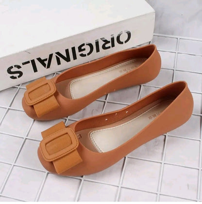 LADIES BUCKLE LOAFERS