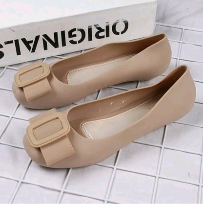 LADIES BUCKLE LOAFERS