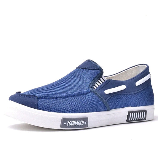 MEN’S CASUAL FLAT SNEAKERS
