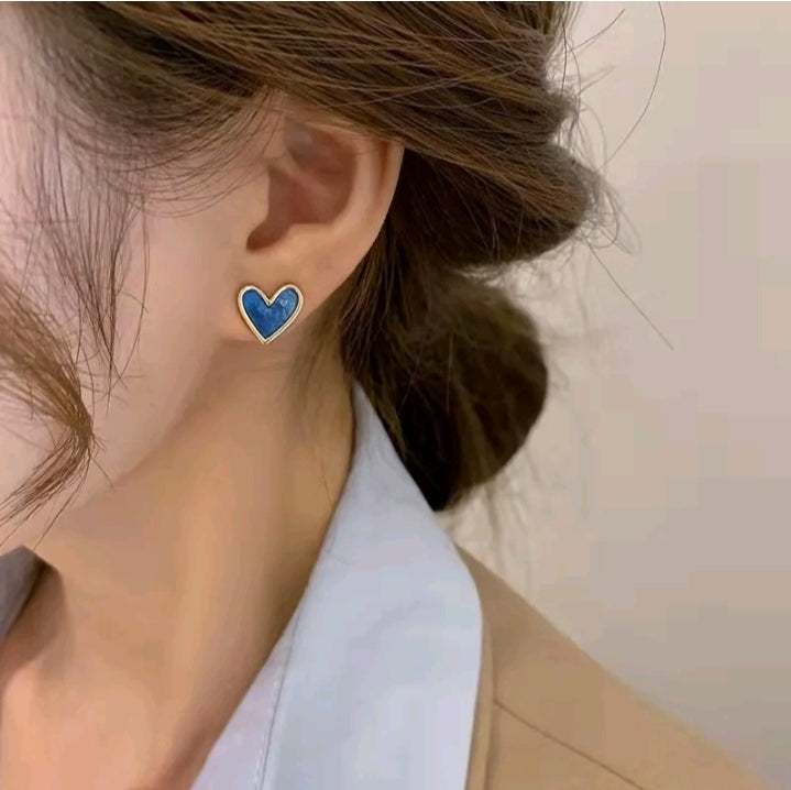 LADIES BLUE HEART EARRINGS