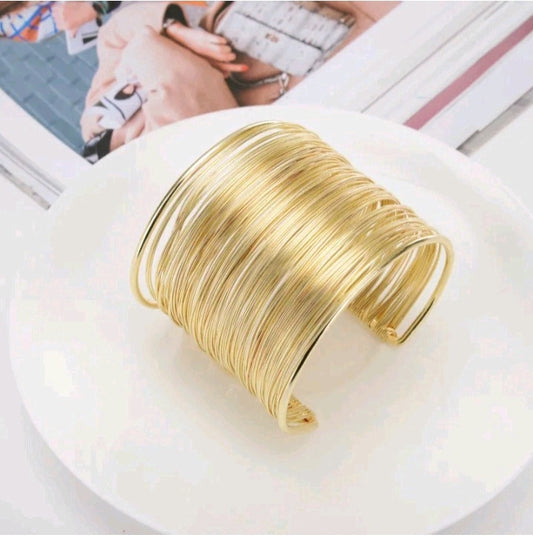 LADIES GLOSSY MULTILAYER METAL BANGLE