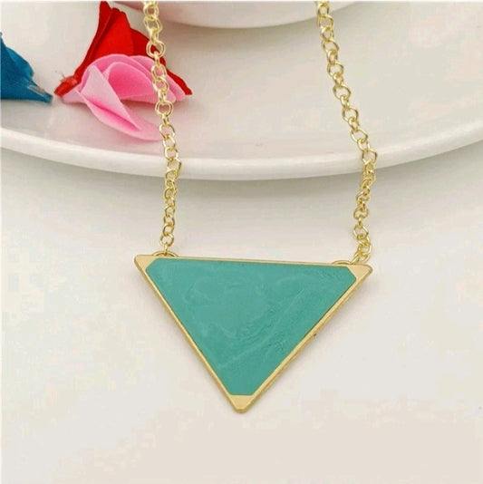 LADIES TRIANGLE GEOMETRIC PENDANT NECKLACE