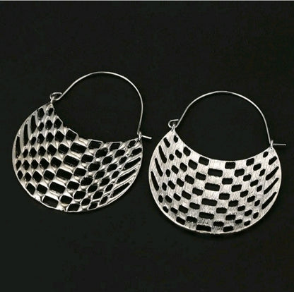 LADIES HOLLOW MESH BAG SHAPED HOOP EARRINGS