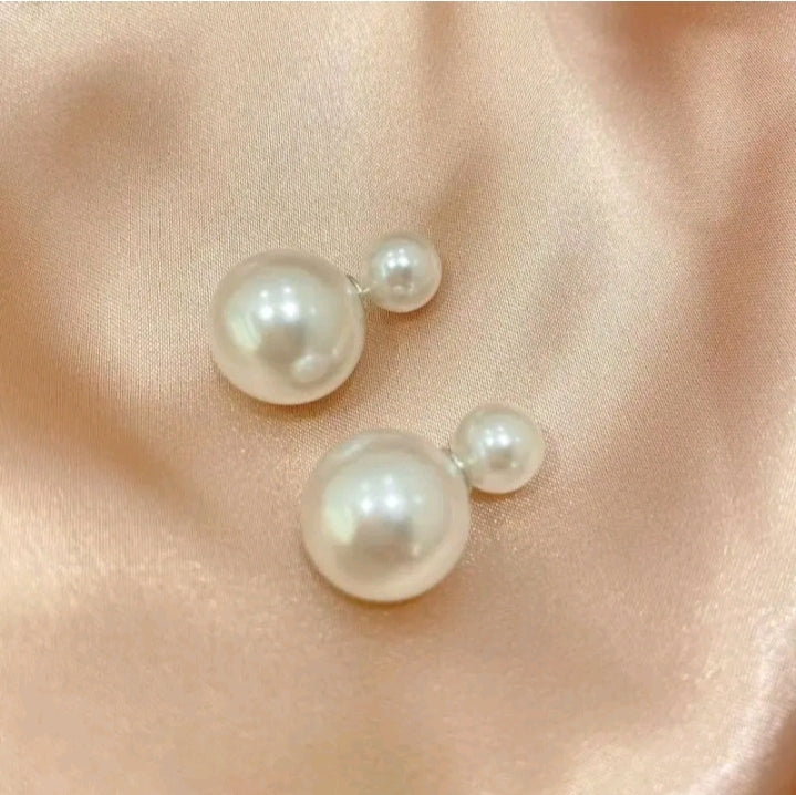 LADIES SMALL PEARLS EARRINGS