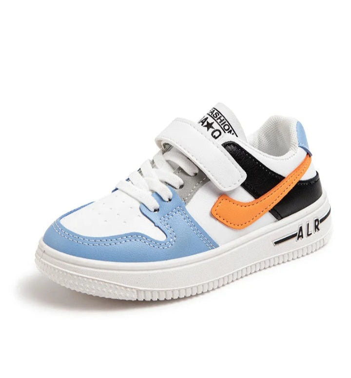 UNISEX COLORBLOCK FLAT SNEAKERS