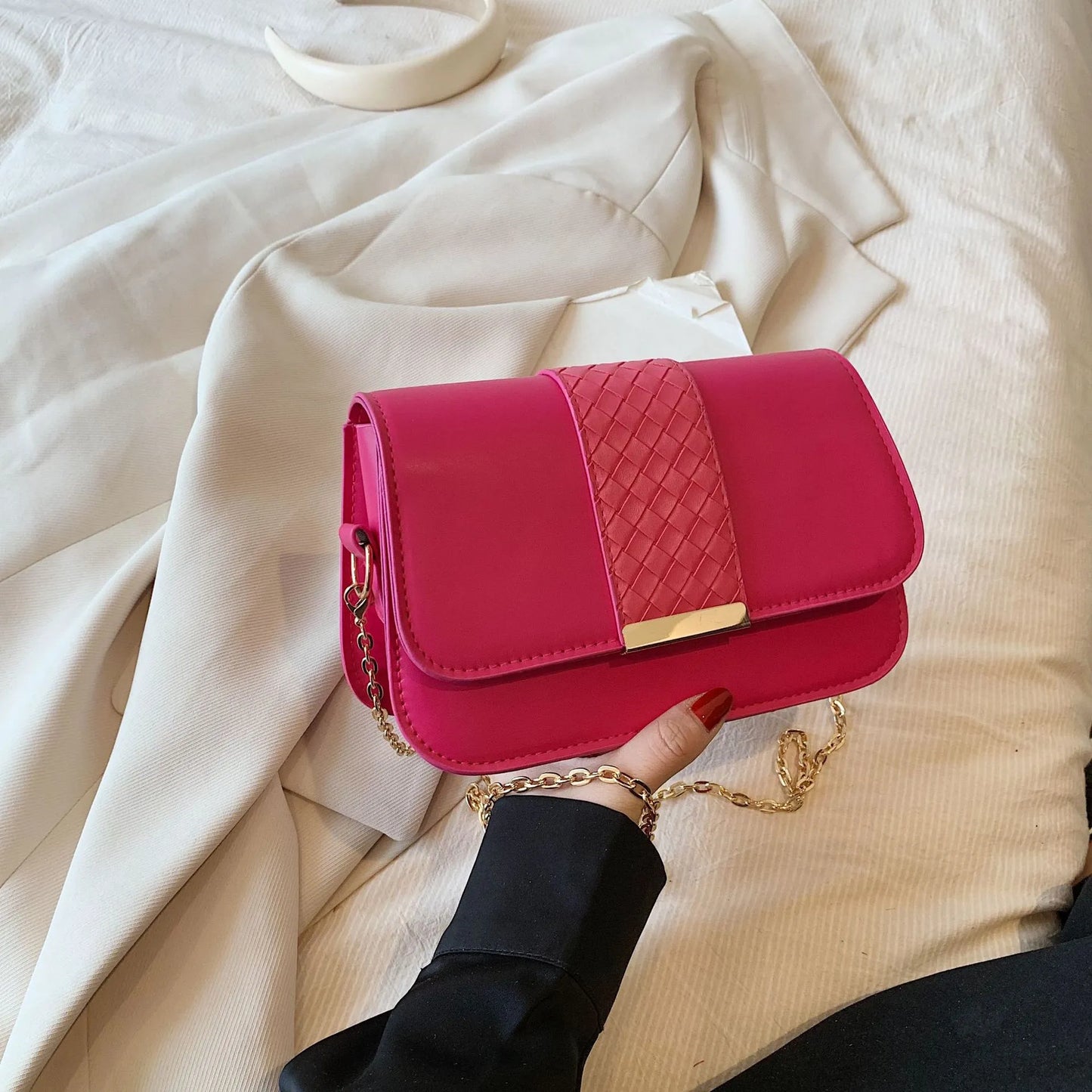 LADIES WEAVE STITCHING SHOULDER BAG