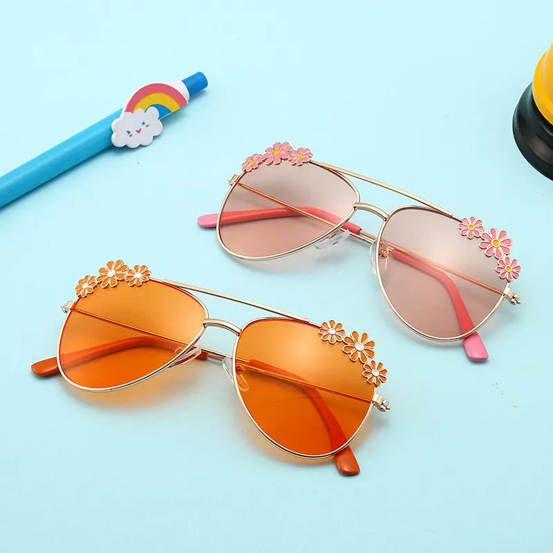 GIRL'S CARTOON DAISY SUNGLASSES