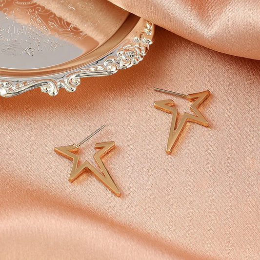 LADIES HOLLOW STAR EARRINGS