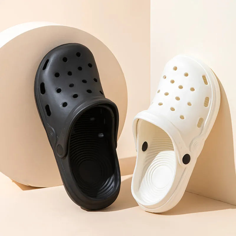 MEN'S CASUAL HOLE SLIPPERS