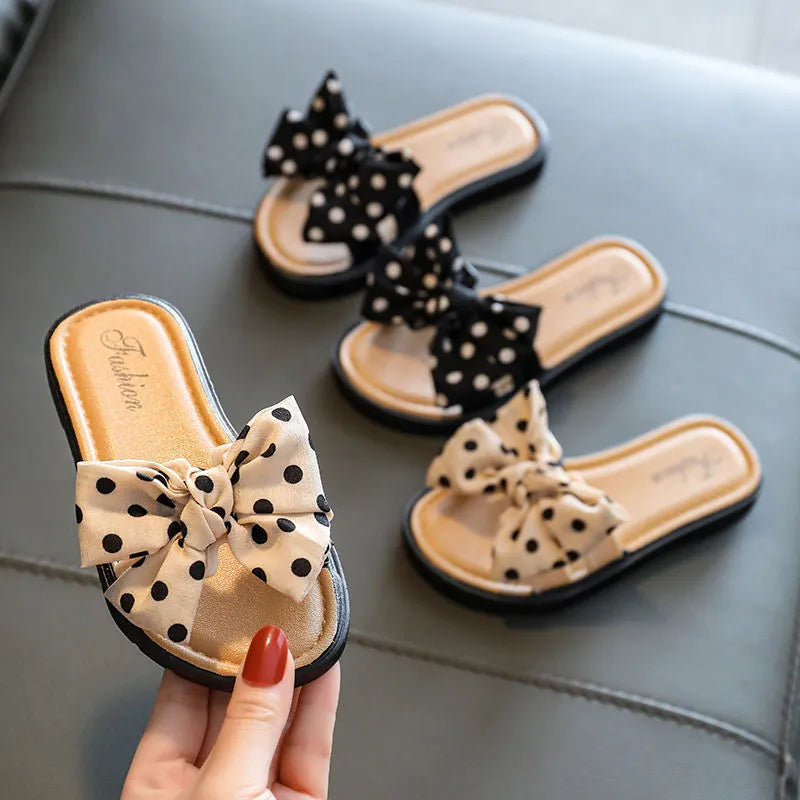 GIRL'S POLKA DOT SLIPPERS