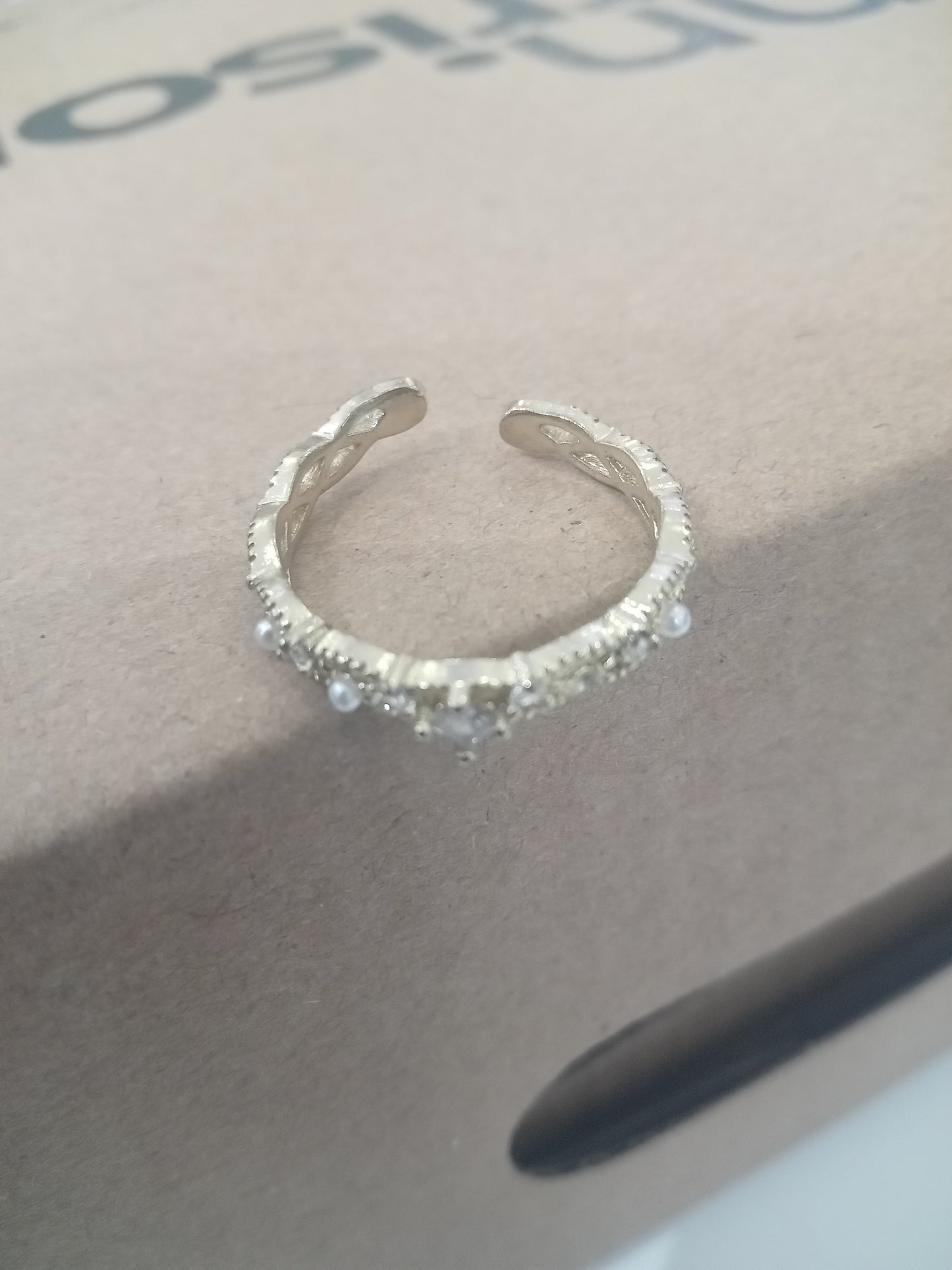 LADIES GOLD RING